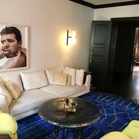 1200 Sq Ft Luxus Designer In Heart Of *